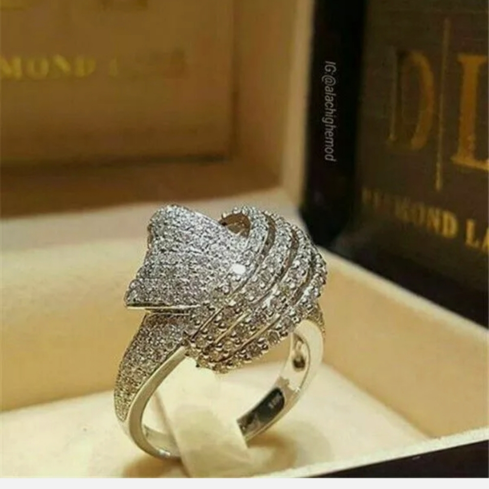 Ring size 7 - Picture 1 of 7